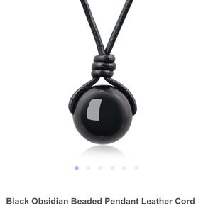 Elegant Black Pendant Necklace